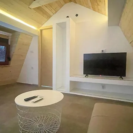 Amigos Suits Apartment Nis