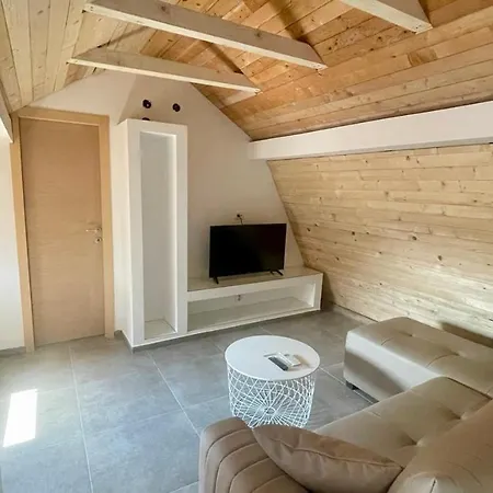 Amigos Suits Apartment *